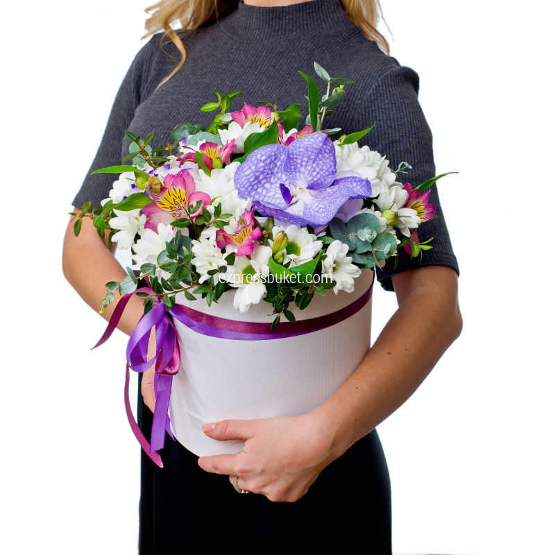 Лунный цвет с плюшевым мишкой